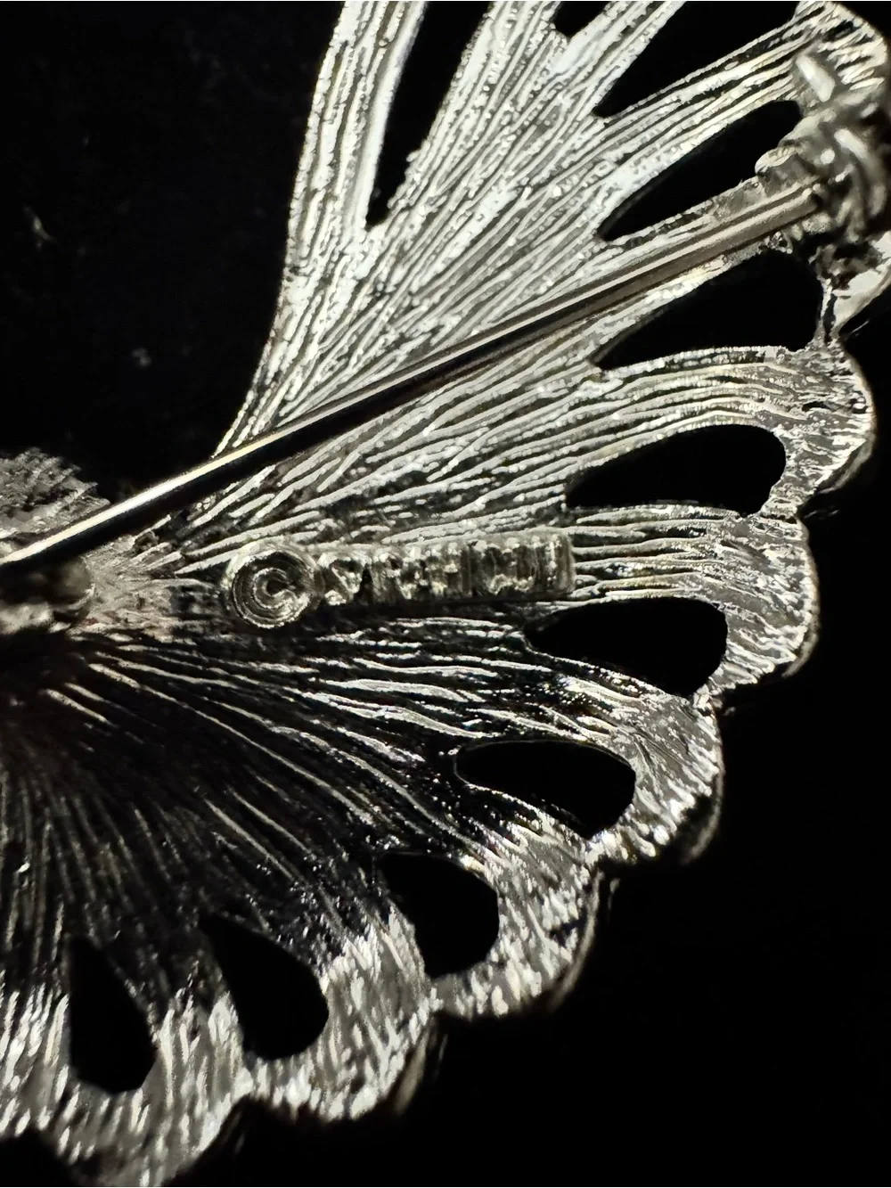Vintage Sarah Coventry EveningSplendor Silver Tone Fan-Shaped Brooch